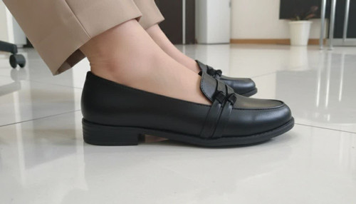 کفش زنانه مدل عطارد اداری مجلسی چرم خارجی درجه 1 بازیره بسیار سبک و راحت